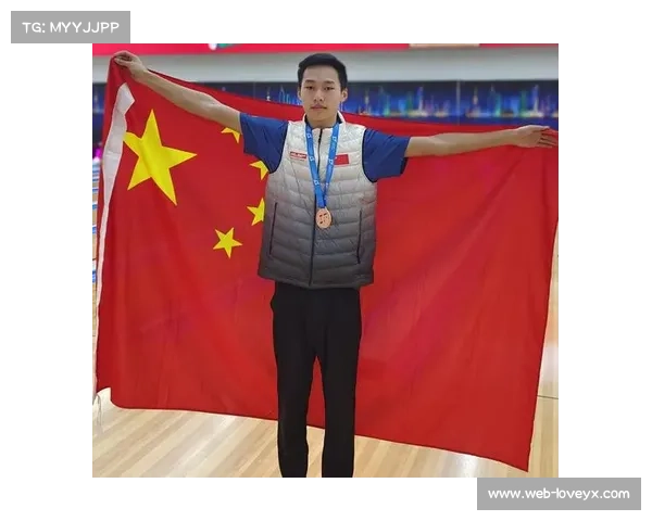 中国男子团体型队逆转印尼夺铜创历史实现该项目奖牌零的突破 中国男子团体型队逆转印尼夺铜创历史实现该项目奖牌零的突破